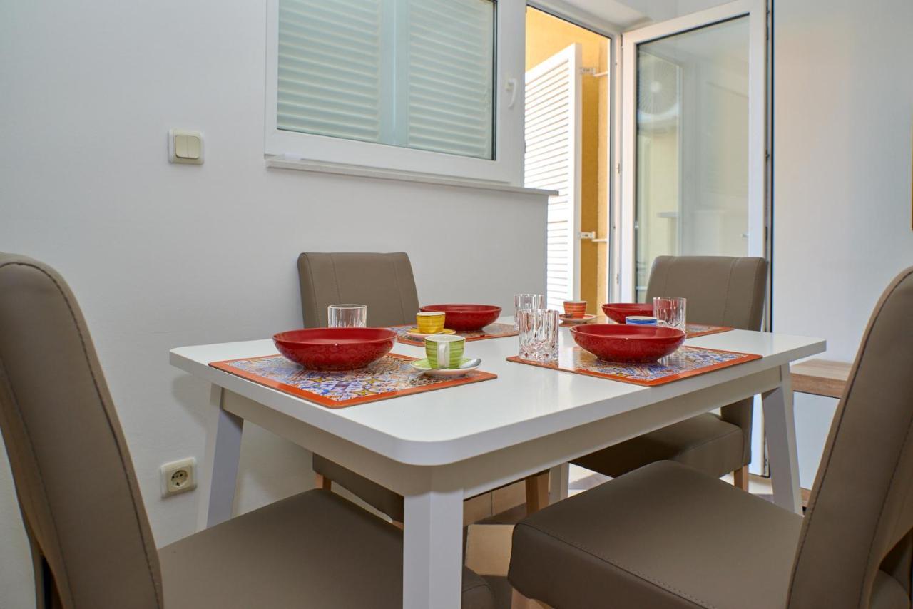 Cittanova Boutique Apartment Con Piscina Новиград Экстерьер фото